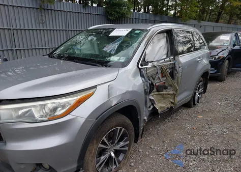 2016 Toyota Highlander Xle V6 z USA, uszkodzony, nr VIN 5TDJKRFH6GS258403